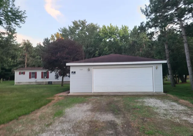 Photo 2 of Manufactured home for sale at 4381 Hawthorn Rd, Wheatfield, IN 46392 | MLS# 844879 | Listing updated on 2026-09-05