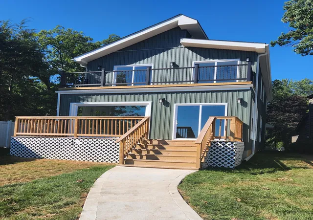 Photo 2 of Single family home for sale at 1308 Edgewater Beach Rd, Valparaiso, IN 46383 | MLS# 844944 | Listing updated on 2026-09-12