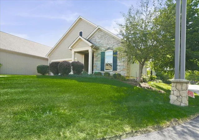 Photo 3 of Sale Pending at 2973 Indian Summer Cir, Valparaiso, IN 46385 | MLS# 845044 | Listing updated on 2026-09-13