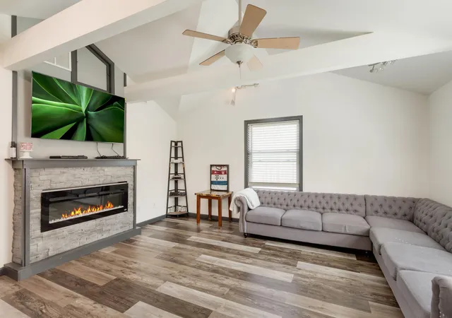 Photo 3 of Single family home for sale at 656 S 4th Street, Chesterton, IN 46304 | MLS# 844916 | Listing updated on 2026-09-20