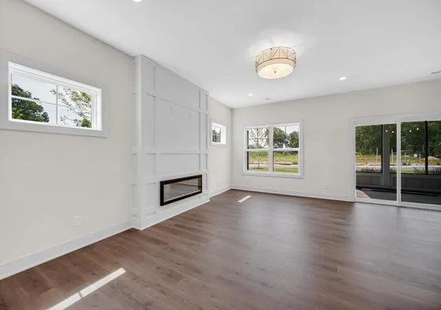 Photo 3 of Townhouse for sale at 20 Moorebrooke Rd, Michigan City, IN 46360 | MLS# 844960 | Listing updated on 2026-09-30
