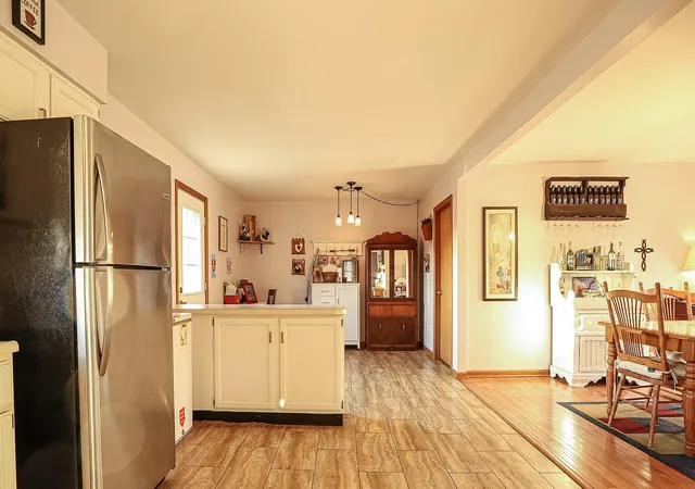 Photo 2 of Single family home for sale at 17584 Mississippi St, Lowell, IN 46356 | MLS# 845003 | Listing updated on 2026-10-01