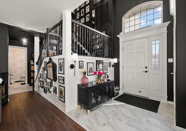 Photo 3 of Townhouse for sale at 3001 Winter Garden Dr, Valparaiso, IN 46385 | MLS# 845010 | Listing updated on 2026-09-21