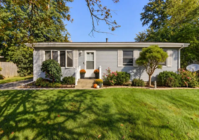 Photo 1 of Sale Pending at 5112 W 77th Court, Schererville, IN 46375 | MLS# 845159 | Listing updated on 2026-10-02