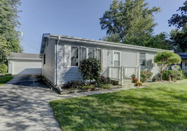 Photo 2 of Sale Pending at 5112 W 77th Court, Schererville, IN 46375 | MLS# 845159 | Listing updated on 2026-10-02