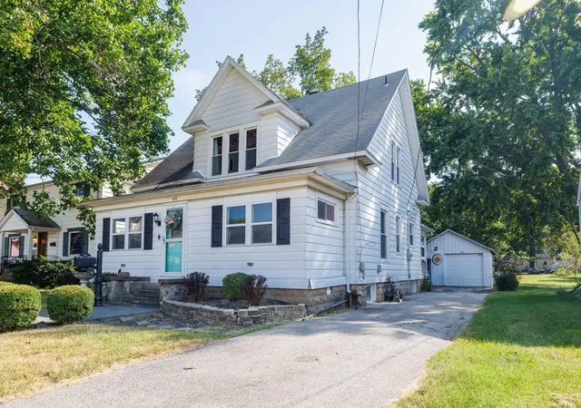 Photo 1 of Single family home for sale at 737 N College Ave, Rensselaer, IN 47978 | MLS# 845023 | Listing updated on 2026-10-02