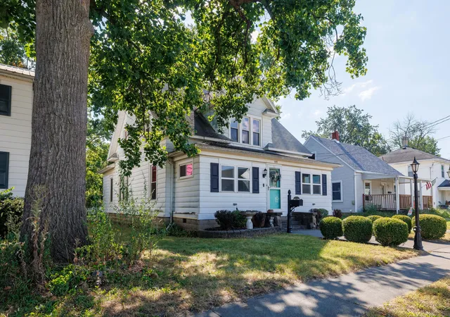 Photo 3 of Single family home for sale at 737 N College Ave, Rensselaer, IN 47978 | MLS# 845023 | Listing updated on 2026-10-02