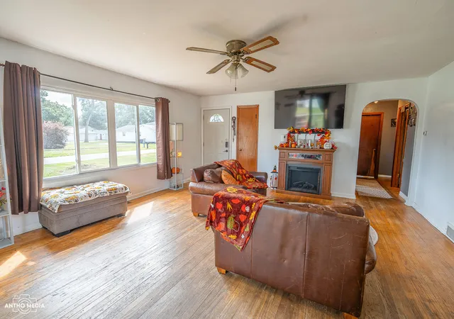 Photo 3 of Single family home for sale at 2350 Newton St, Lake Station, IN 46405 | MLS# 846159 | Listing updated on 2026-10-02