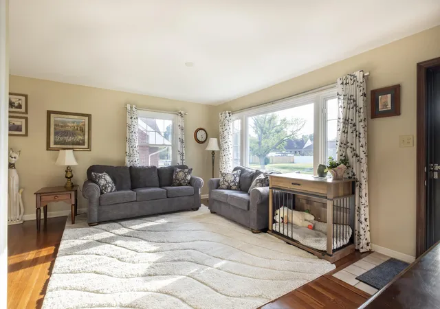 Photo 3 of Sale Pending at 27 N Connecticut St, Hobart, IN 46342 | MLS# 845208 | Listing updated on 2026-09-19