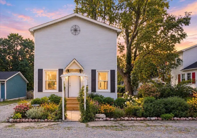 Photo 1 of Sale Pending at 208 W Alyea St, Hebron, IN 46341 | MLS# 845356 | Listing updated on 2026-10-07