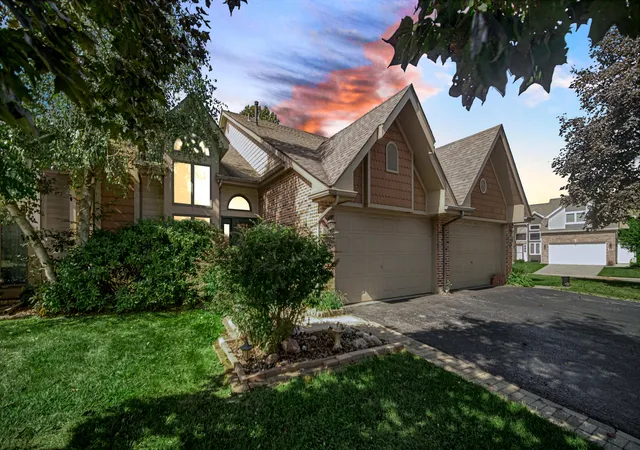 Townhouse for sale at 1486 Lake St, Hobart, IN 46342 | MLS# 845287