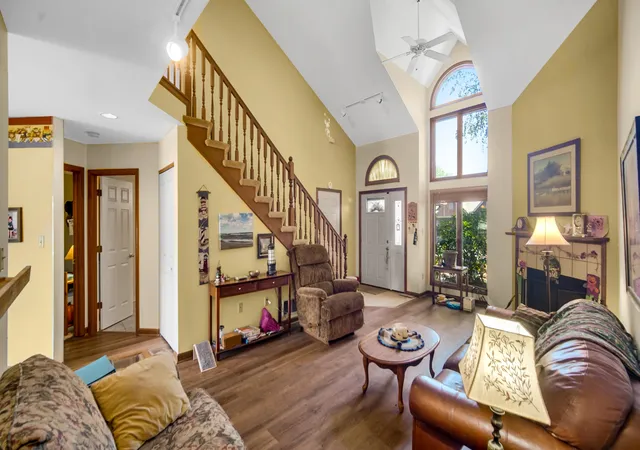 Photo 3 of Townhouse for sale at 1486 Lake St, Hobart, IN 46342 | MLS# 845287 | Listing updated on 2026-10-07