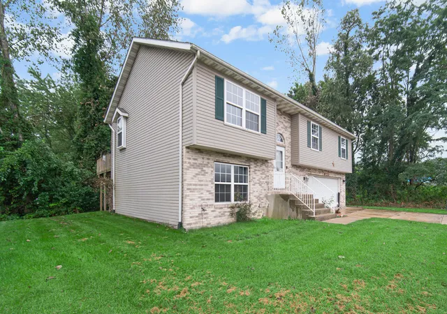 Photo 2 of Single family home for sale at 6655 Palm St, Portage, IN 46368 | MLS# 845414 | Listing updated on 2026-09-21