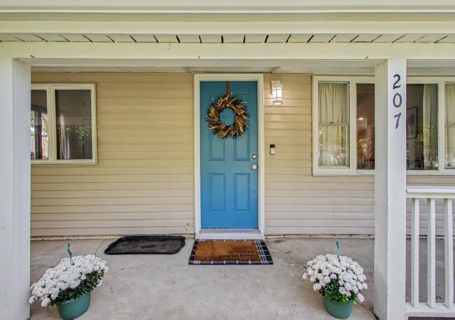 Photo 3 of Single family home for sale at 207 Arrowhead Trl, Chesterton, IN 46304 | MLS# 845233 | Listing updated on 2026-09-16