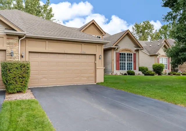 Photo 2 of Townhouse for sale at 1358 Mackinaw Pl, Schererville, IN 46375 | MLS# 845219 | Listing updated on 2026-10-06