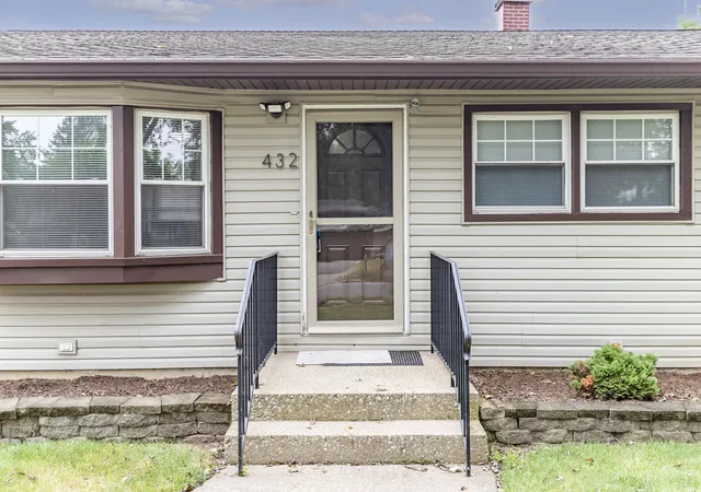 Photo 1 of Sale Pending at 432 W 67th Lane, Merrillville, IN 46410 | MLS# 845655 | Listing updated on 2026-09-24