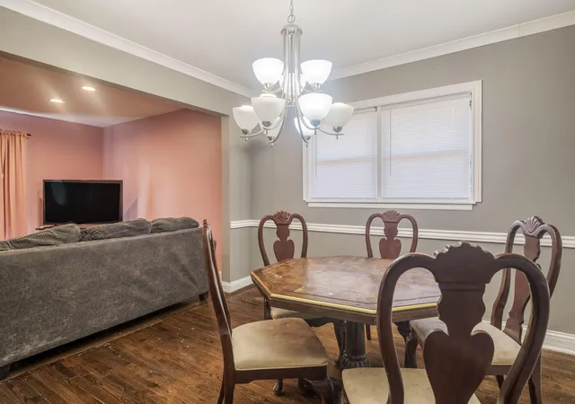 Photo 4 of Single family home for sale at 634 E 52nd Avenue, Merrillville, IN 46410 | MLS# 845925 | Listing updated on 2026-09-29