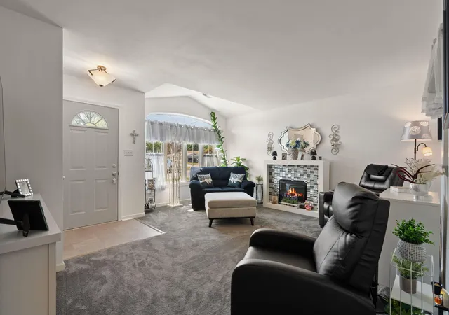 Photo 3 of Townhouse for sale at 3723 Sandalwood Dr, Highland, IN 46322 | MLS# 845250 | Listing updated on 2026-09-23