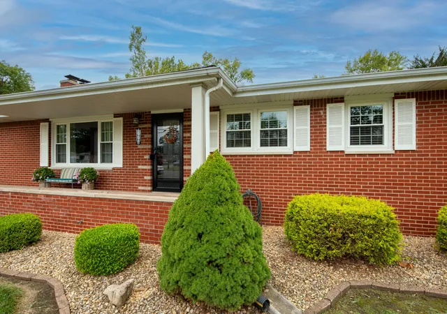 Photo 3 of Sale Pending at 1998 Pleasant Meadows St, Portage, IN 46368 | MLS# 845665 | Listing updated on 2026-09-23