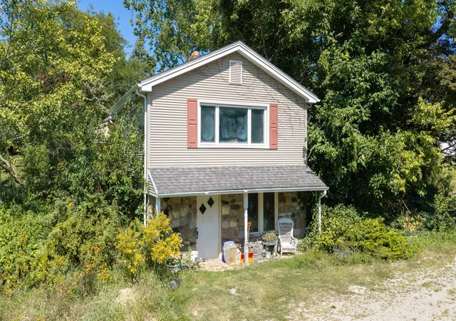 Photo 3 of Single family home for sale at 1226 N County Line Rd #1, Westville, IN 46391 | MLS# 845341 | Listing updated on 2026-09-24
