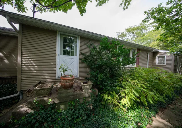 Photo 4 of Single family home for sale at 1226 N County Line Rd #1, Westville, IN 46391 | MLS# 845341 | Listing updated on 2026-09-24