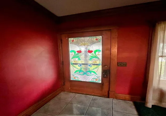 Photo 4 of Single family home for sale at 201 S 8th Street, Chesterton, IN 46304 | MLS# 845277 | Listing updated on 2026-09-17