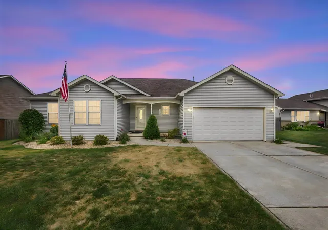 Photo 1 of Single family home for sale at 128 Ironwood St Nw, De Motte, IN 46310 | MLS# 845514 | Listing updated on 2026-09-29