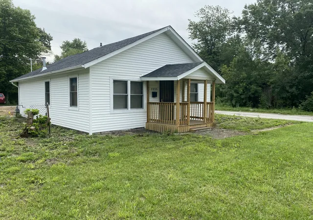 Photo 2 of Single family home for sale at 3999 Richard Gordon Hatcher Blvd, Gary, IN 46408 | MLS# 845321 | Listing updated on 2026-09-16