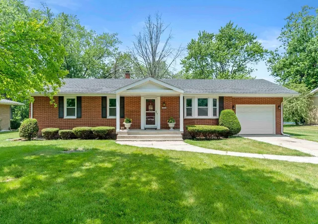 Photo 1 of Single family home for sale at 5778 Taney Pl, Merrillville, IN 46410 | MLS# 845299 | Listing updated on 2026-09-15