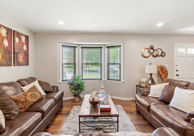 Photo 3 of Single family home for sale at 5778 Taney Pl, Merrillville, IN 46410 | MLS# 845299 | Listing updated on 2026-09-15
