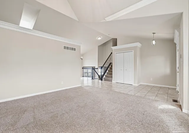 Photo 4 of Single family home for sale at 6828 Wallace St, Merrillville, IN 46410 | MLS# 845800 | Listing updated on 2026-09-25