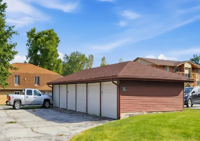 Photo 13 of Condo for sale at 2539 Harvest Dr, Schererville, IN 46375 | MLS# 845419 | Listing updated on 2026-10-05