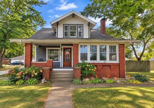 Photo 1 of Single family home for sale at 105 N Thompson St, Hanna, IN 46340 | MLS# 845365 | Listing updated on 2026-10-06