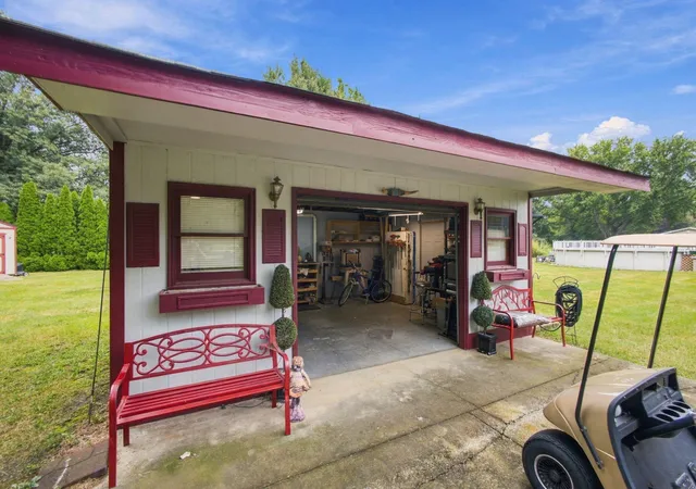 Photo 3 of Single family home for sale at 247 Westgate Dr, Valparaiso, IN 46385 | MLS# 845656 | Listing updated on 2026-10-02