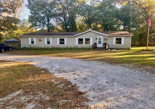 Manufactured home for sale at 6545 W 750 North, Winamac, IN 46996 | MLS# 845369