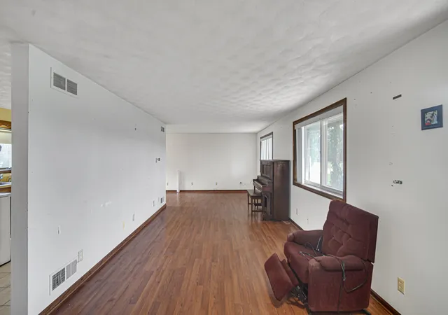 Photo 3 of Single family home for sale at 18320 Cline Ave, Lowell, IN 46356 | MLS# 845898 | Listing updated on 2026-09-25
