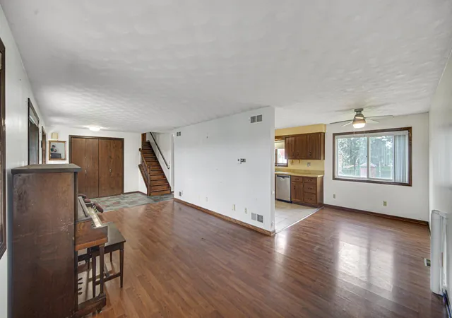 Photo 3 of Single family home for sale at 18320 Cline Ave, Lowell, IN 46356 | MLS# 845898 | Listing updated on 2026-09-25