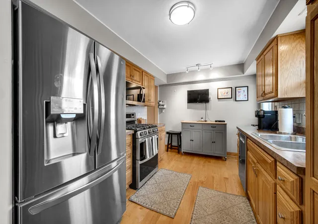 Photo 3 of Sale Pending at 9544 Hawthorne Dr, Munster, IN 46321 | MLS# 845576 | Listing updated on 2026-09-21