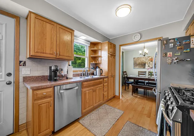 Photo 4 of Sale Pending at 9544 Hawthorne Dr, Munster, IN 46321 | MLS# 845576 | Listing updated on 2026-09-21