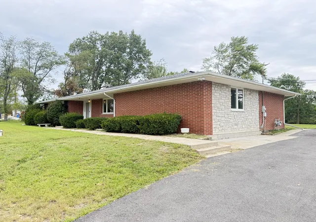 Photo 1 of Single family home for sale at 7202 E 83rd Avenue, Crown Point, IN 46307 | MLS# 845411 | Listing updated on 2026-09-20