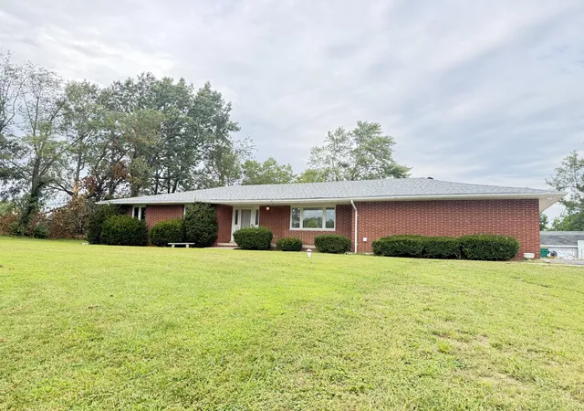 Photo 2 of Single family home for sale at 7202 E 83rd Avenue, Crown Point, IN 46307 | MLS# 845411 | Listing updated on 2026-09-20