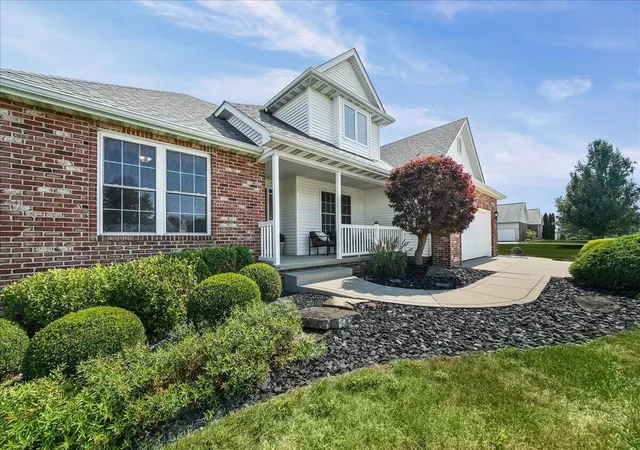 Photo 3 of Sale Pending at 99 Stone Crk Dr, Valparaiso, IN 46383 | MLS# 845436 | Listing updated on 2026-09-22