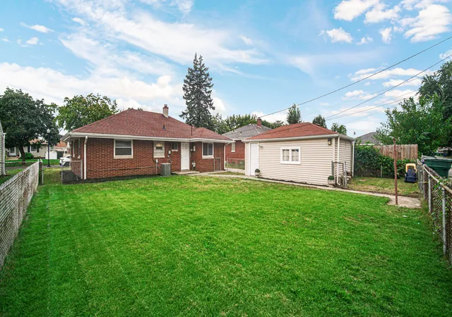 Photo 3 of Single family home for sale at 7007 Baring Ave, Hammond, IN 46324 | MLS# 845456 | Listing updated on 2026-09-25