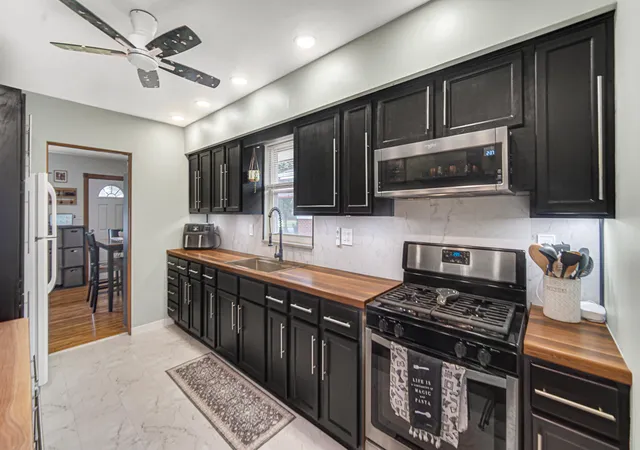 Photo 3 of Single family home for sale at 7007 Baring Ave, Hammond, IN 46324 | MLS# 845456 | Listing updated on 2026-09-25