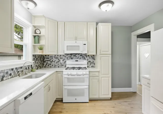 Photo 4 of Single family home for sale at 8412 W Taft St, Merrillville, IN 46410 | MLS# 845916 | Listing updated on 2026-09-28