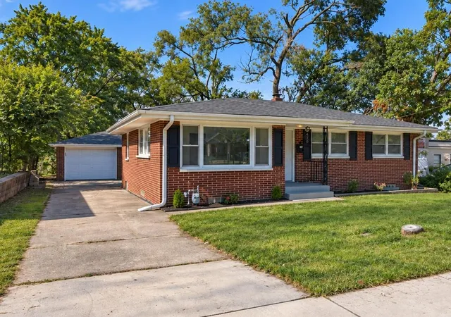 Photo 1 of Single family home for sale at 420 N Lake St, Gary, IN 46403 | MLS# 846020 | Listing updated on 2026-10-06