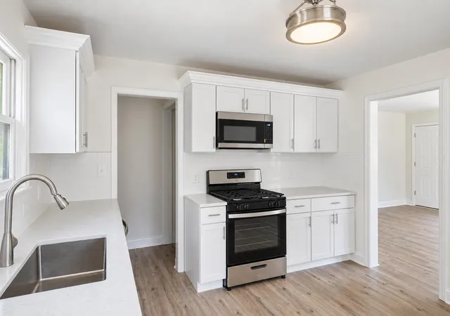 Photo 4 of Single family home for sale at 420 N Lake St, Gary, IN 46403 | MLS# 846020 | Listing updated on 2026-09-29