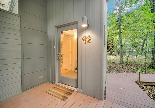 Photo 3 of Single family home for sale at 69 Tryon Farm Ln, Michigan City, IN 46360 | MLS# 845902 | Listing updated on 2026-09-25