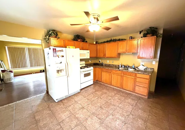 Photo 3 of Single family home for sale at 905 W 7th Street, Michigan City, IN 46360 | MLS# 845427 | Listing updated on 2026-09-17