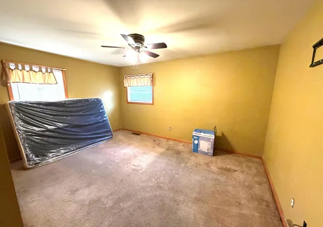 Photo 3 of Single family home for sale at 905 W 7th Street, Michigan City, IN 46360 | MLS# 845427 | Listing updated on 2026-09-17